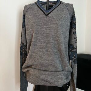 Men’s Energie fine merino V-neck sweater light weight XL slim fit